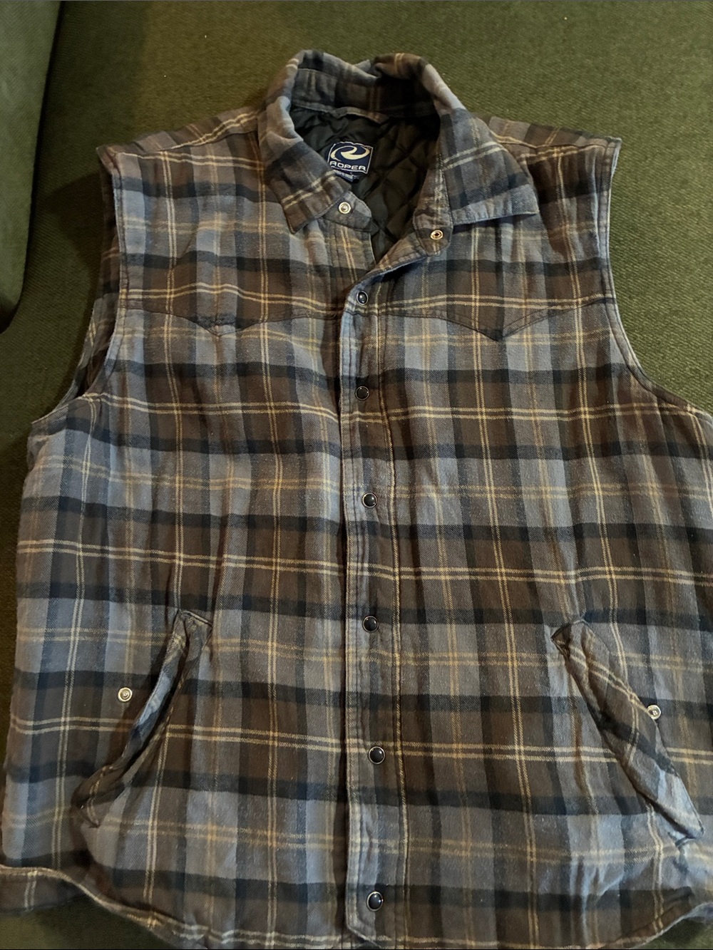 Roper Men's Plaid Quilted Vest in Gray and Brown
